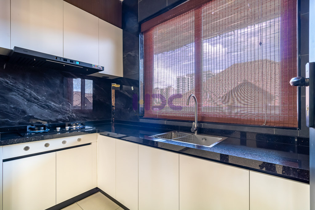 Upscale 4 Bedroom Apartment in Kileleshwa-14